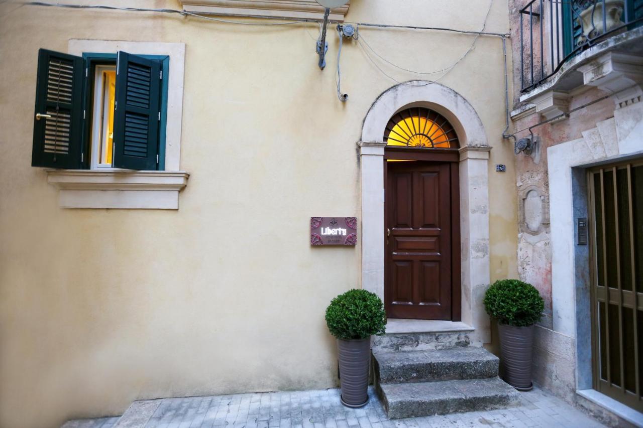 Casa Vacanze Liberty Ragusa Esterno foto
